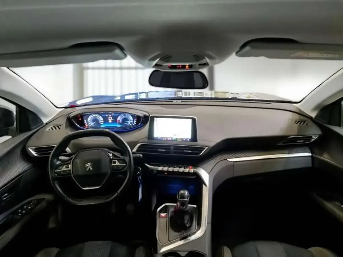 Usata Peugeot 5008 Business-Line 131 CV (96 kW) 2019 Nero SUV