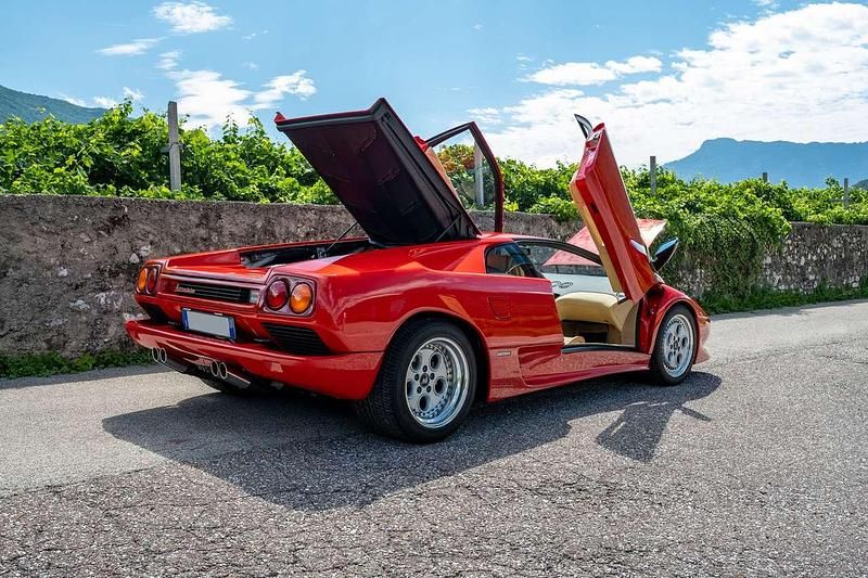 Usata Lamborghini Diablo 492 CV (361 kW) 1990 Other Coupé