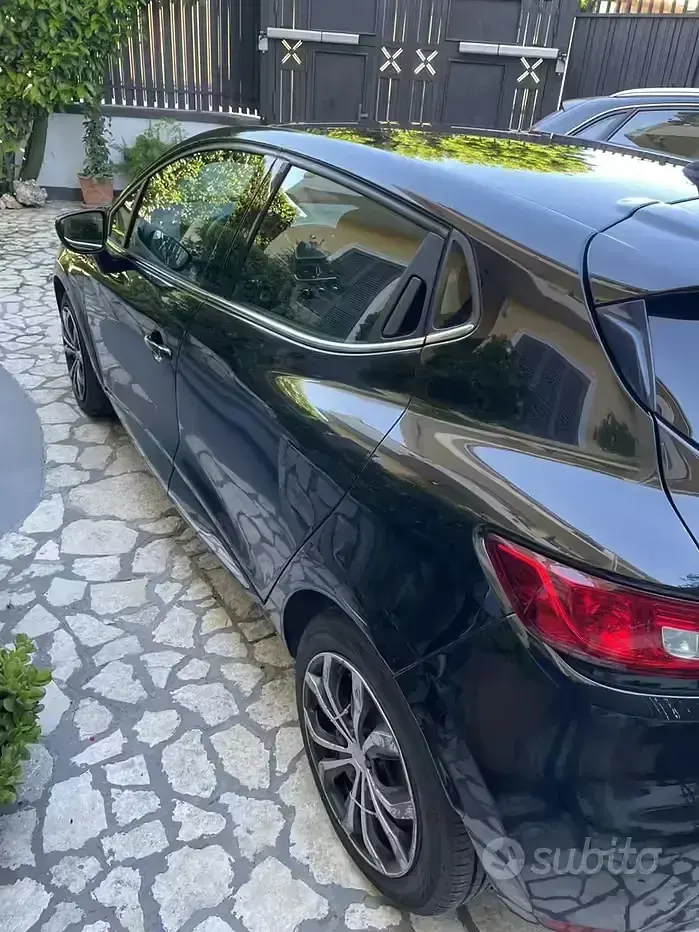 Usata Renault Clio IV Zen 75 CV (55 kW) 2018 Nero Berlina