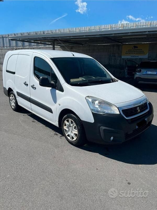 Usata Peugeot Partner 99 CV (72 kW) 2016 Bianco Monovolume