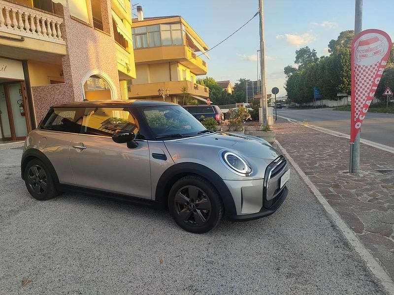 Usata Mini Cooper Resolute Edition 136 CV (100 kW) 2024 Argento Utilitaria