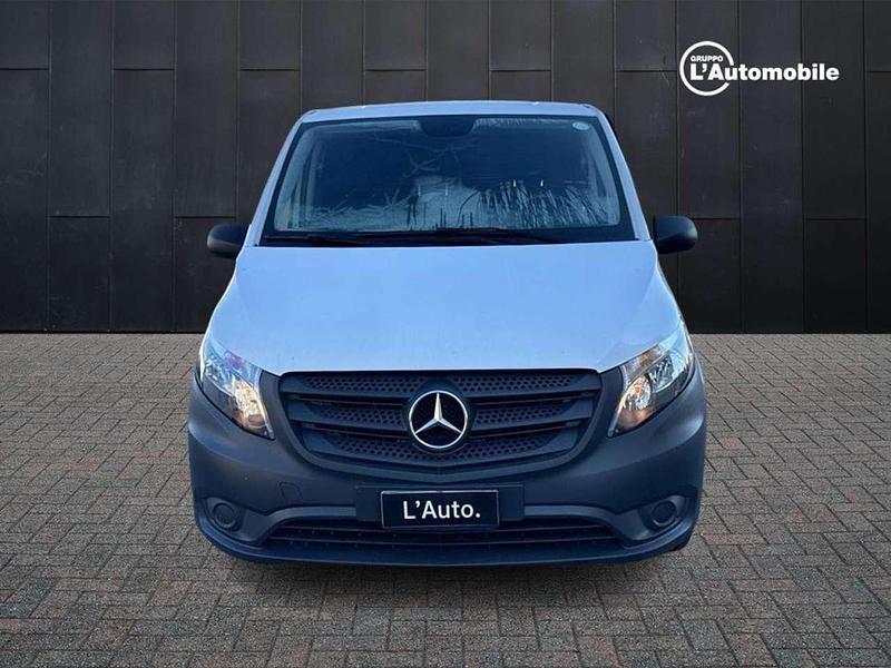 Begagnad Mercedes Vito 102 HK (75 kW) 2022 Vit Van