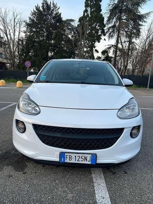 Usata Opel Adam Glam 87 CV (63 kW) 2015 Bianco Utilitaria