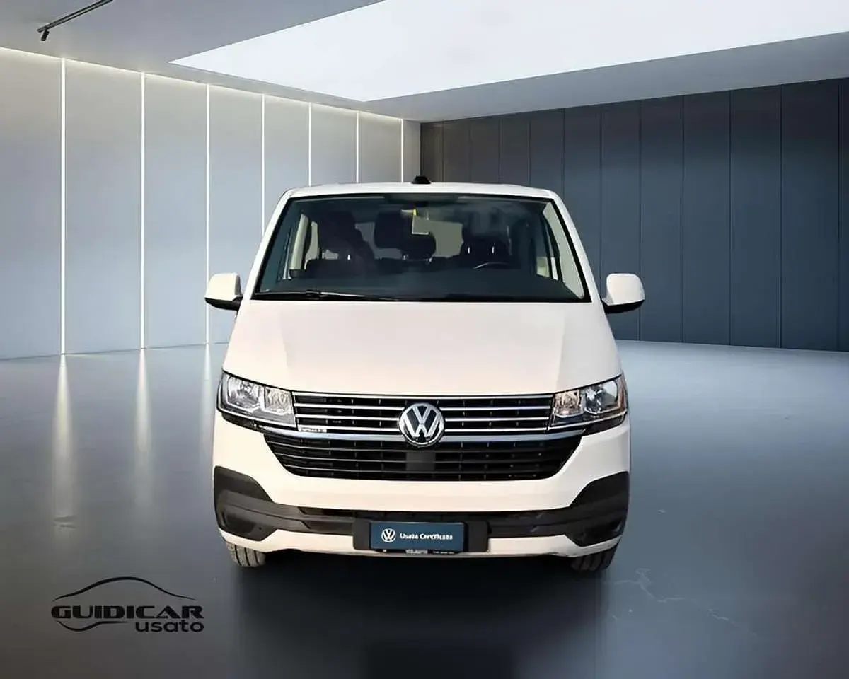 Usata VW Caravelle Comfortline 150 CV (110 kW) 2022 Bianco Furgone