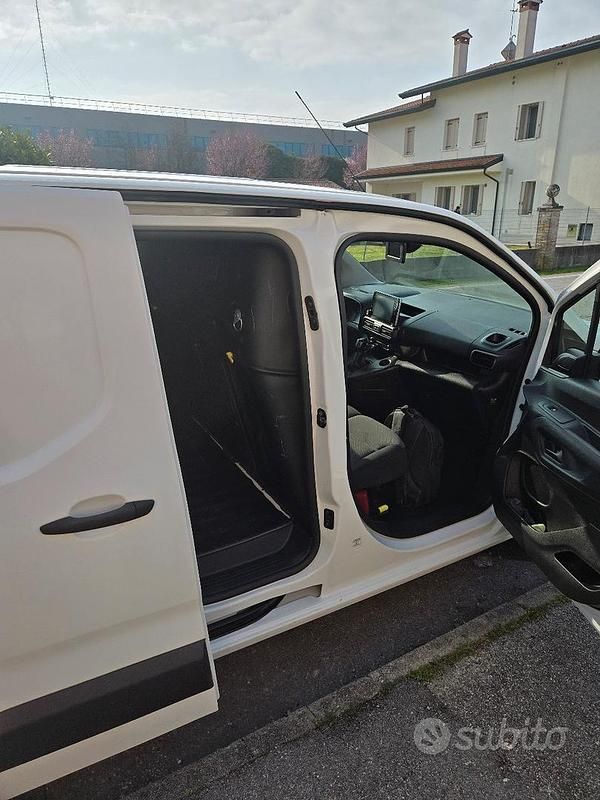 Usata Citroën Berlingo 102 CV (75 kW) 2019 Bianco Monovolume