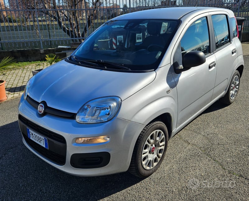 Usato 2018 Fiat Panda 0.9 Benzin 85 CV (12.200 €)