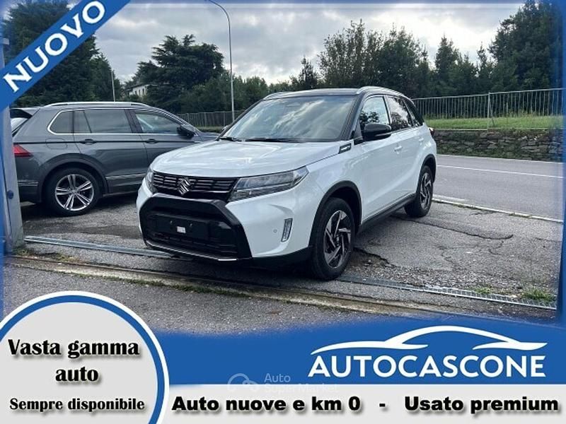 Bianco santorini Usata 2024 Suzuki Vitara Cool SUV | 23.600 € (Cara) - Immagine 1/4