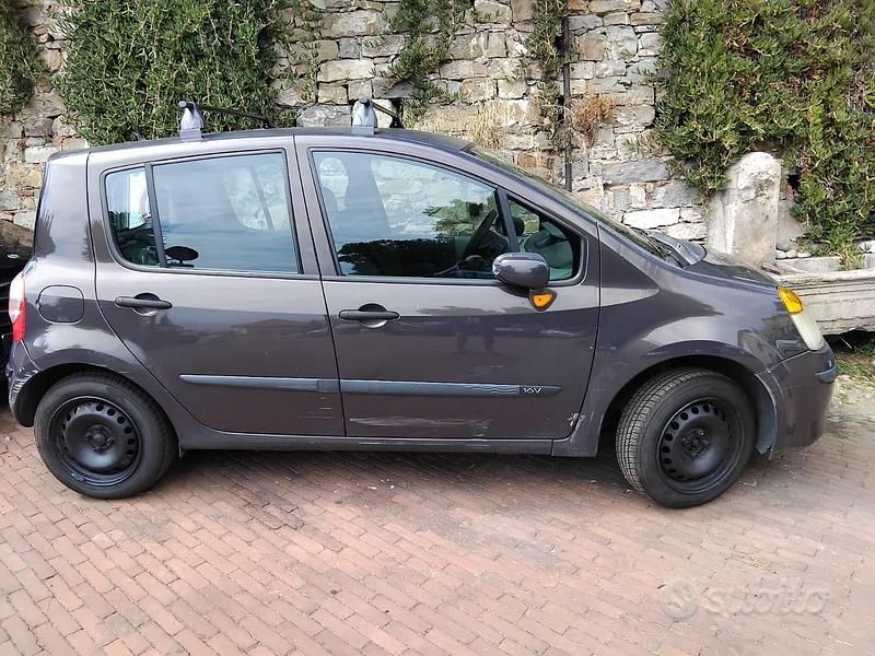 Usata Renault Modus 2005 Grigio Monovolume