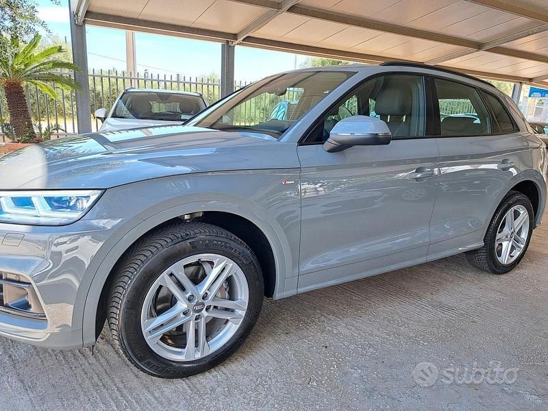 Usata Audi Q5 S-line plus 204 CV (150 kW) 2020 Grigio SUV