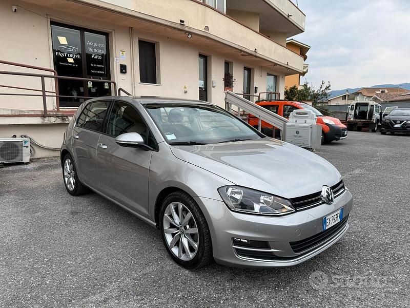 Usata VW Golf VII Highline 110 CV (80 kW) 2014 Grigio Berlina
