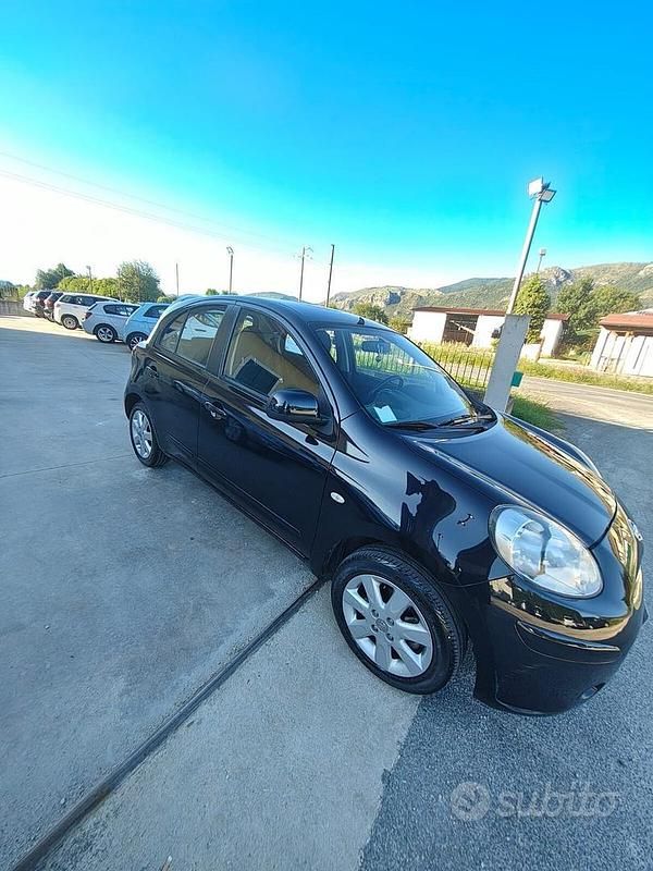 Usata Nissan Micra Tekna 80 CV (58 kW) 2013 Nero Utilitaria