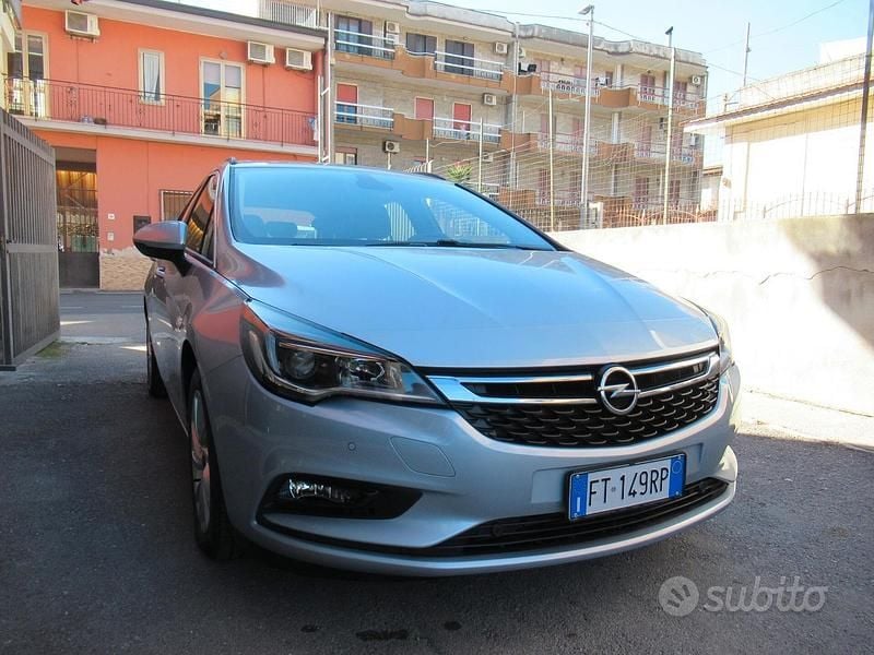 Usata Opel Astra Business 110 CV (80 kW) 2019 Grigio Station wagon