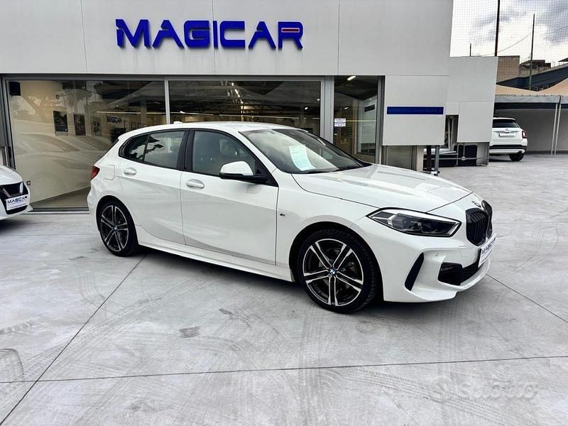 Usata BMW 116 M Sport 116 CV (85 kW) 2022 Bianco Utilitaria