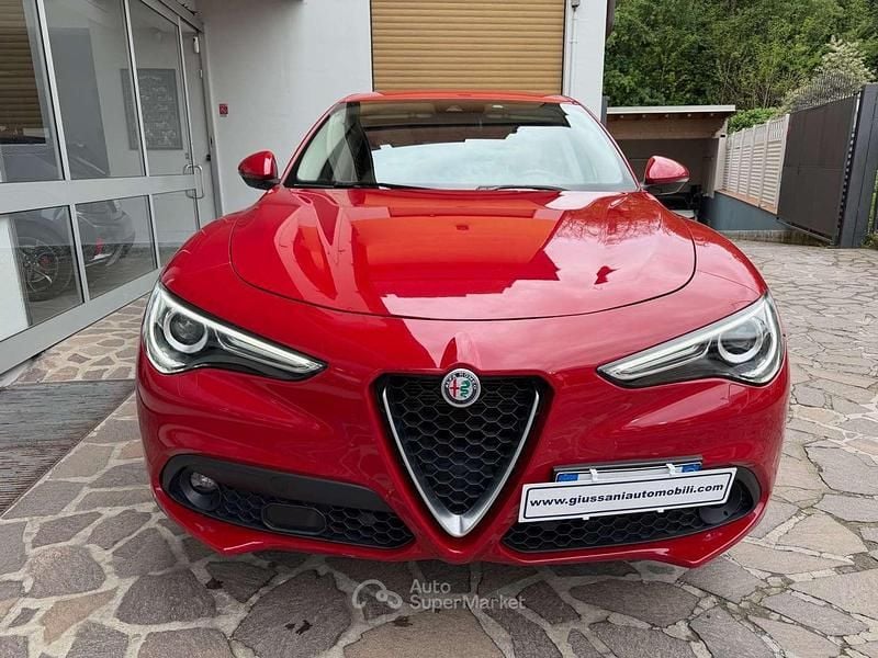 Usata Alfa Romeo Stelvio Ti 209 CV (153 kW) 2021 Rosso alfa SUV