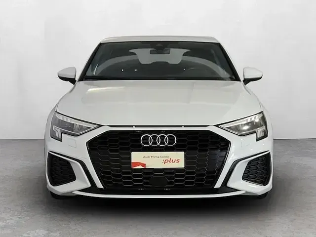 Usata Audi A3 Sportback g-tron S-Line 131 CV (96 kW) 2021 Bianco ghiaccio metallizzato Utilitaria