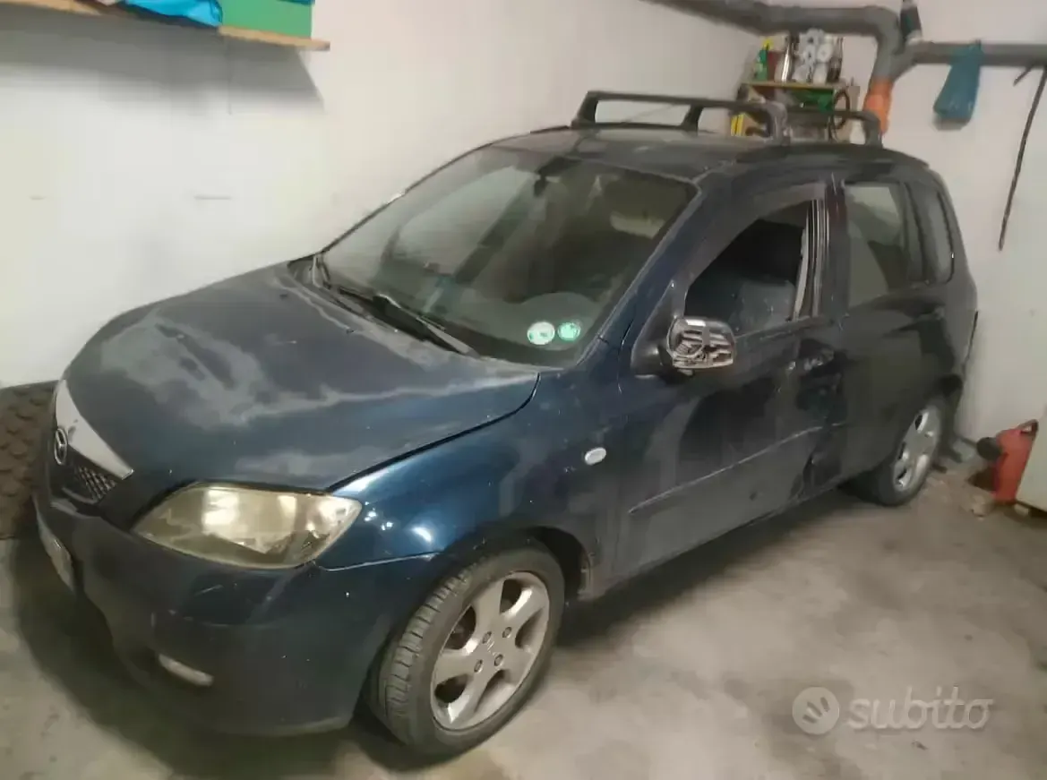 Usata Mazda 2 68 CV (50 kW) 2004 Blu Utilitaria