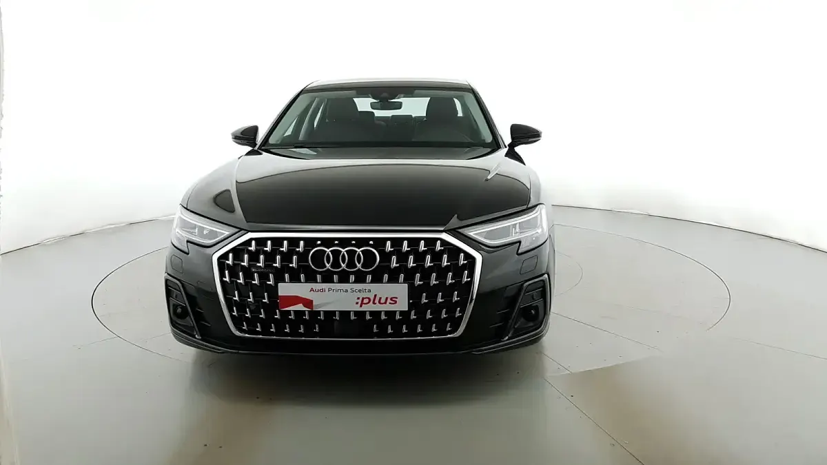 Nuova Audi A8 462 CV (339 kW) 2025 Nero brillante Berlina