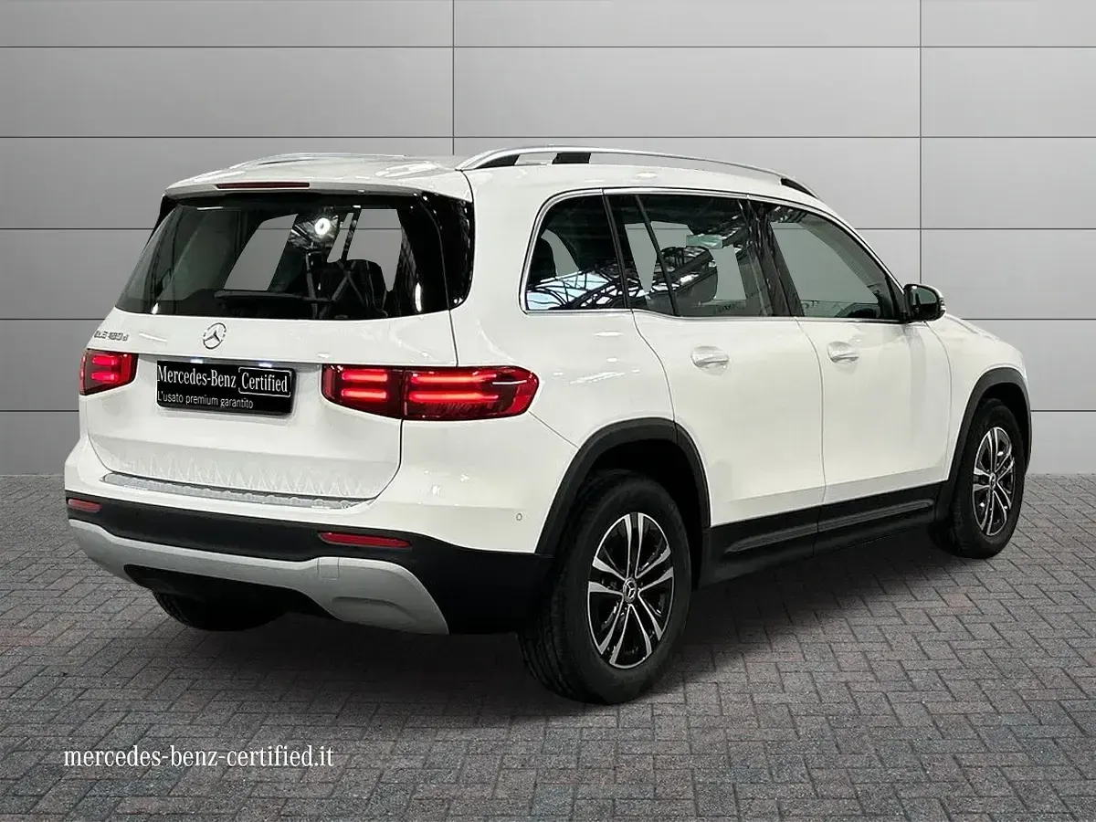 Usata Mercedes GLB180 Advanced 116 CV (85 kW) 2025 Argento hightech SUV