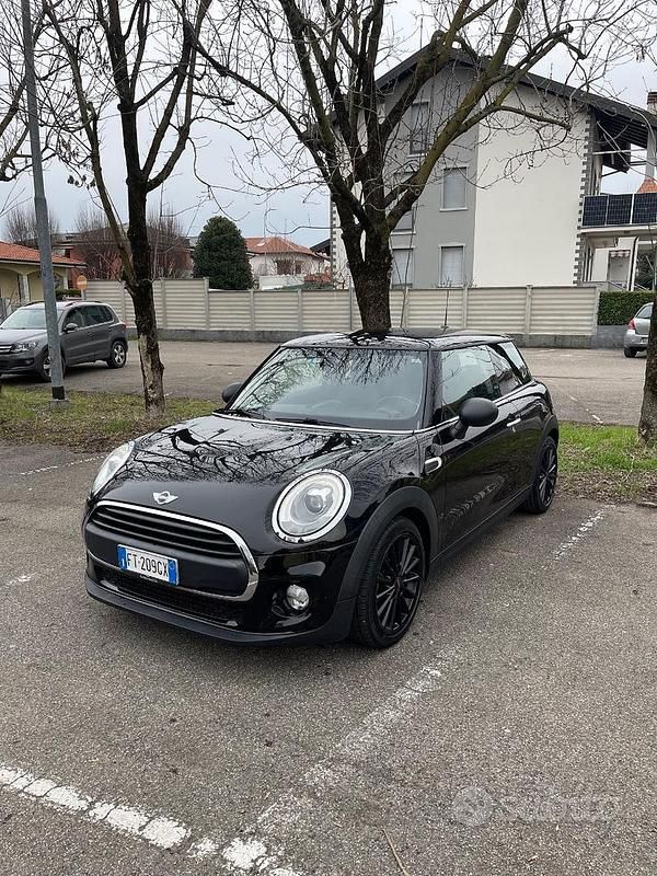 Usata Mini One D 95 CV (69 kW) 2018 Nero Utilitaria