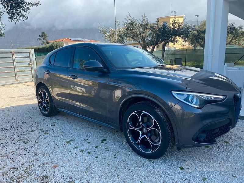 Usata Alfa Romeo Stelvio Veloce 210 CV (154 kW) 2021 Grigio SUV