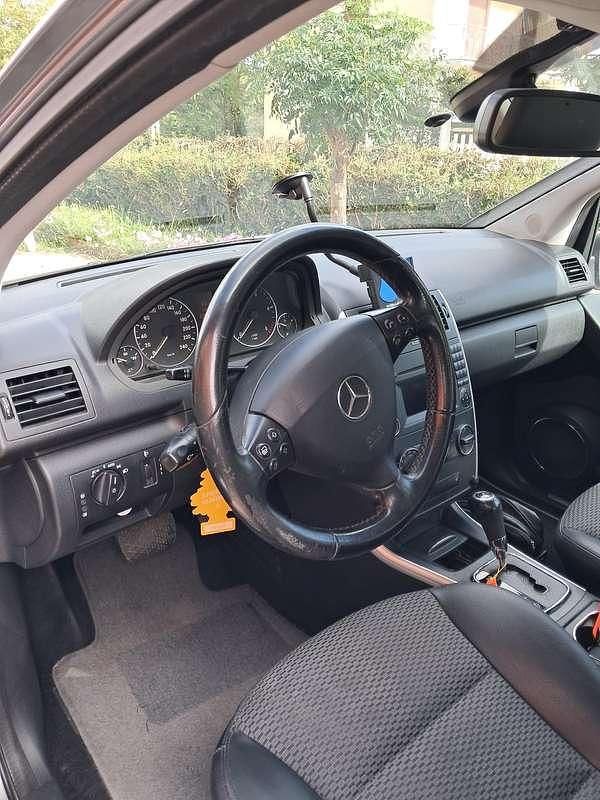 Usata Mercedes A180 Elegance 109 CV (80 kW) 2011 Monovolume