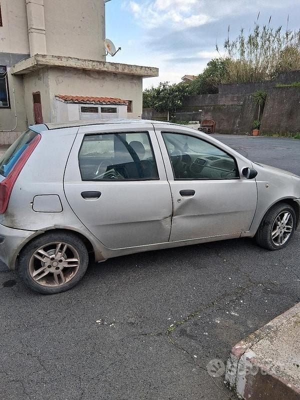 Usata Fiat Punto 2002 Grigio Utilitaria