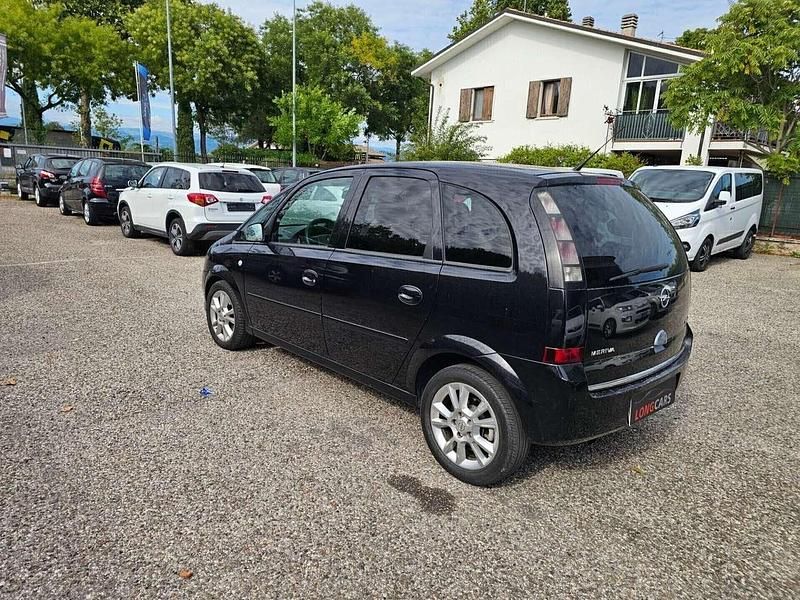 Usata Opel Meriva Cosmo 101 CV (74 kW) 2010 Nero Monovolume