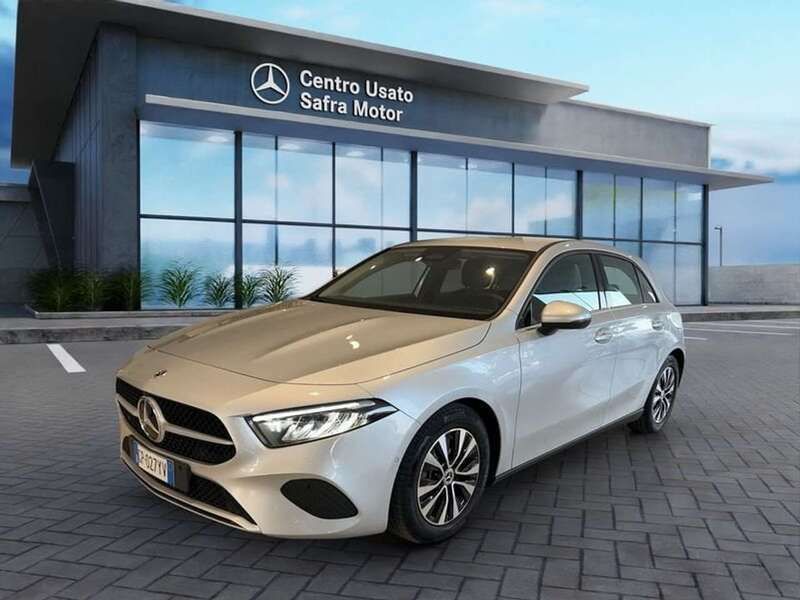 Usata Mercedes A180 Advanced 116 CV (85 kW) 2023 Argento Berlina