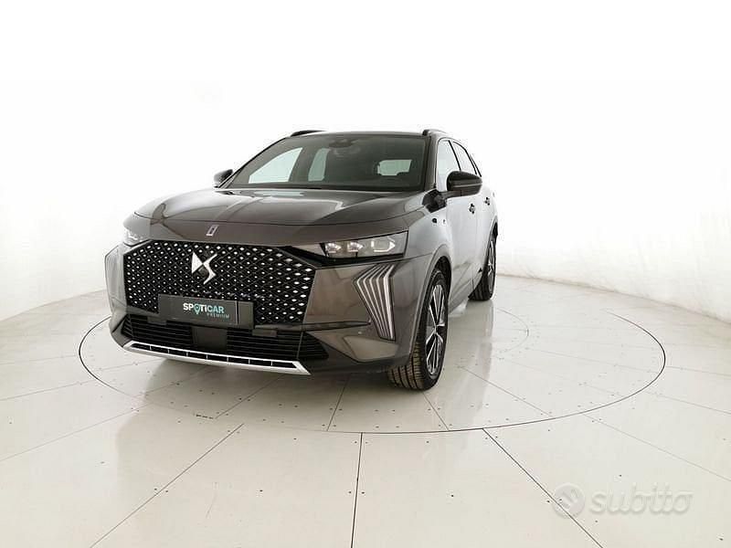 Nuova DS Automobiles DS7 Crossback 2025 Grigio SUV
