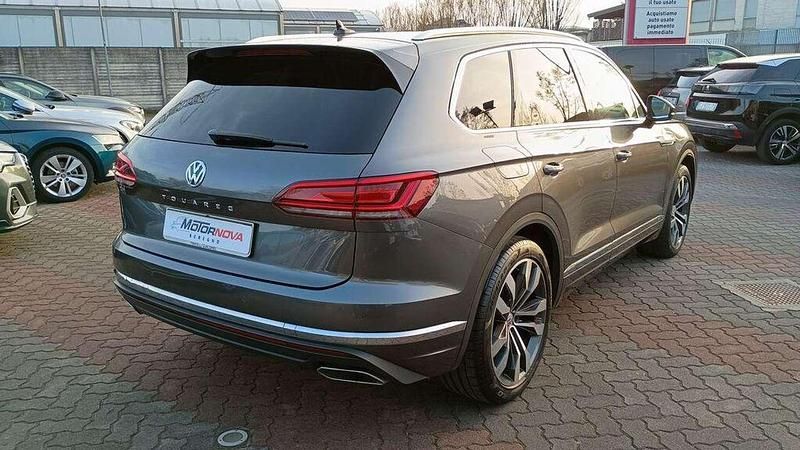 Usata VW Touareg Advance 231 CV (169 kW) 2020 Grigio SUV