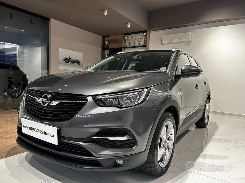 Usata Opel Grandland X Ultimate 131 CV (96 kW) 2019 Grigio SUV