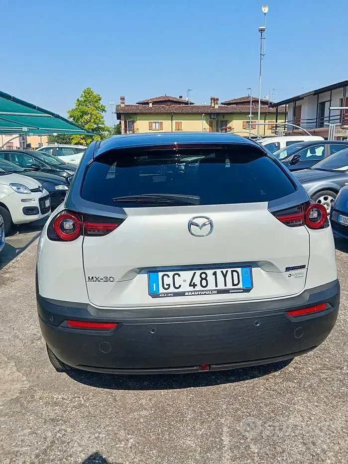Usata Mazda MX30 80 kW (110 CV) 2020 Bianco SUV