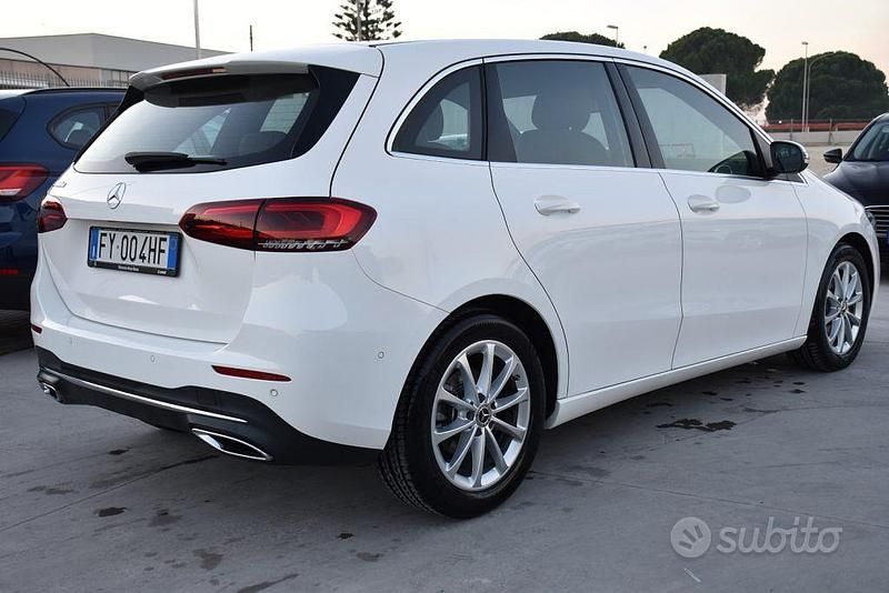 Usata Mercedes B180 116 CV (85 kW) 2019 Bianco Monovolume