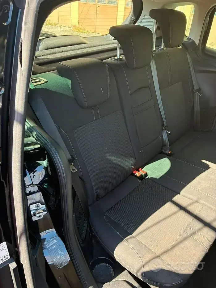 Usata Ford B-MAX 75 CV (55 kW) 2015 Nero Monovolume