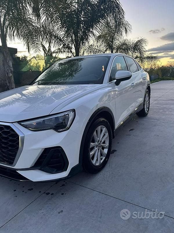 Bianco Usata 2020 Audi Q3 Sportback SUV | 30.000 € - Immagine 1/4