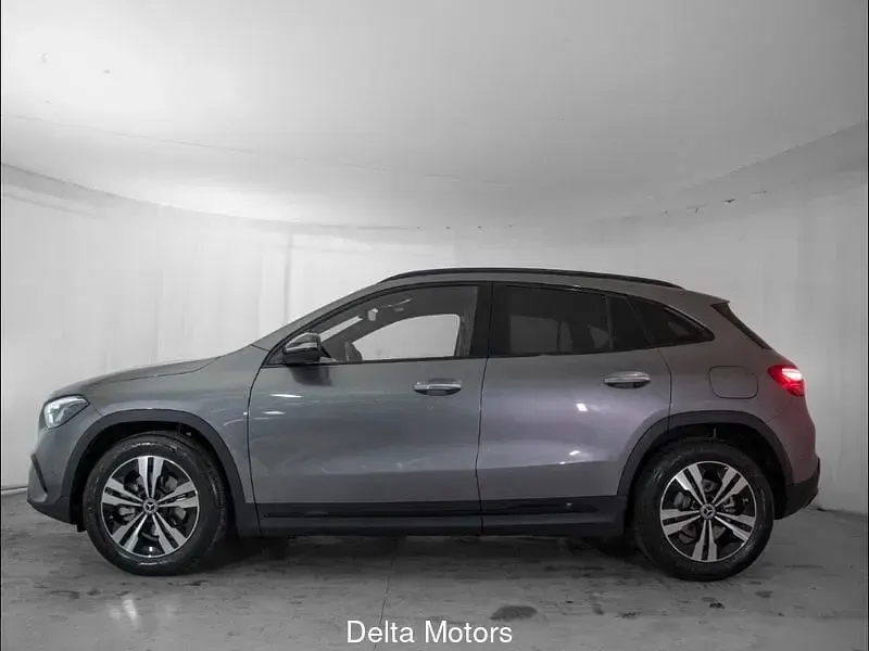 Nuova Mercedes GLA180 Advanced Plus 116 CV (85 kW) 2026 Nero SUV
