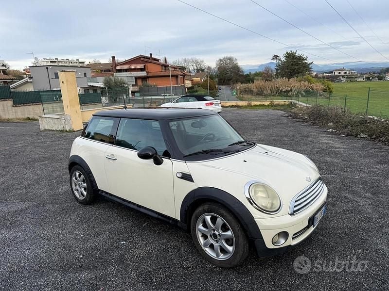 Usata Mini Cooper Clubman Pepper 95 CV (69 kW) 2009 Bianco Station wagon