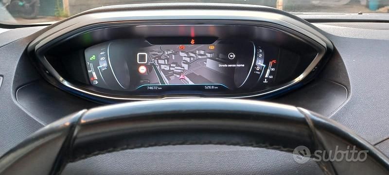 Usata Peugeot 3008 2018 Bianco SUV