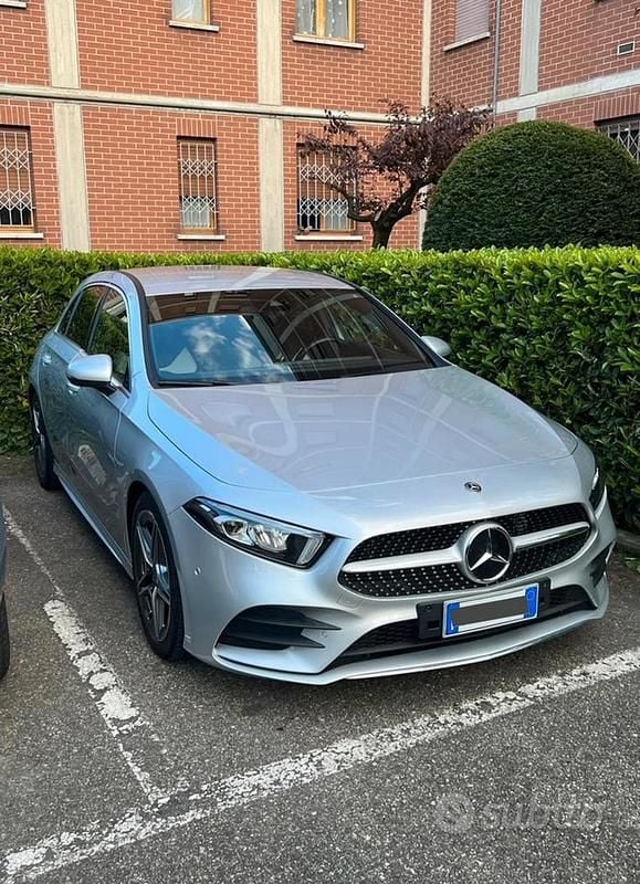 Usata Mercedes A180 Premium 136 CV (100 kW) 2019 Berlina