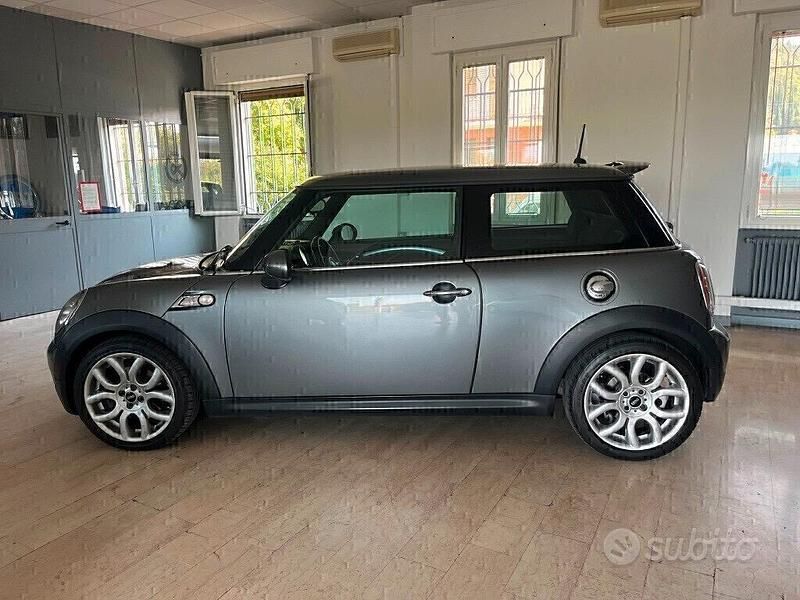 Usata Mini Cooper S 175 CV (128 kW) 2009 Grigio Utilitaria