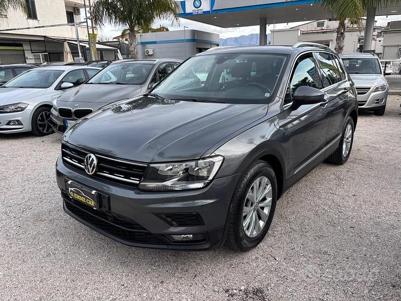 Grigio Usata 2017 VW Tiguan SUV | 16.399 € (Ottimo prezzo) - Immagine 1/4