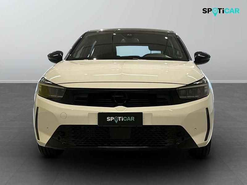 Usata Opel Corsa 101 CV (74 kW) 2025 0q pure white Berlina