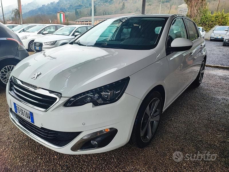 Usata Peugeot 308 GT-line 119 CV (87 kW) 2015 Bianco Berlina
