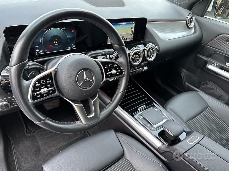 Occasion Mercedes GLA220 190 ch (139 kW) 2022 Blanc SUV