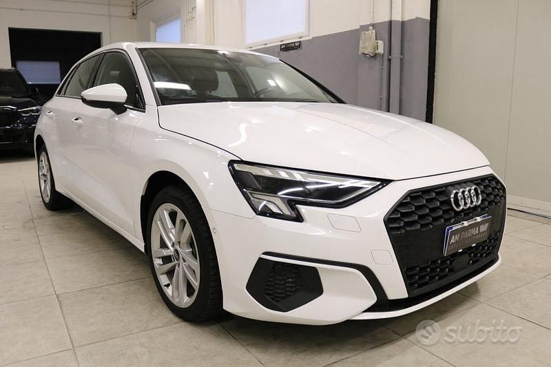 Bianco Usata 2022 Audi A3 Business Tre volumi | 23.700 € (Super prezzo) - Immagine 1/4