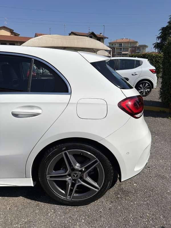 Usata Mercedes A180 Premium 136 CV (100 kW) 2021 Berlina