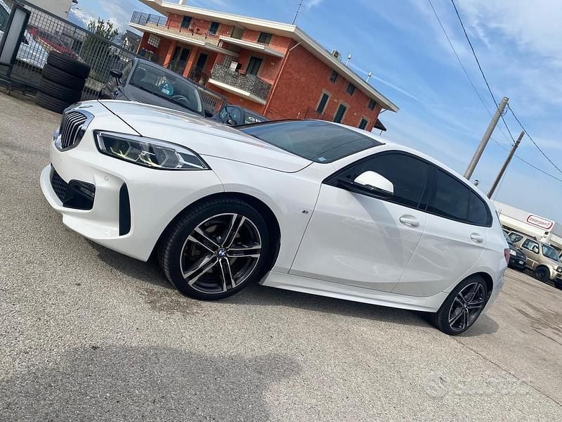 Usata BMW 118 M Sport 150 CV (110 kW) 2019 Bianco Utilitaria