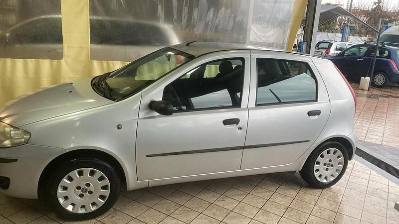 Usata Fiat Punto Classica 59 CV (43 kW) 2007 Grigio Utilitaria
