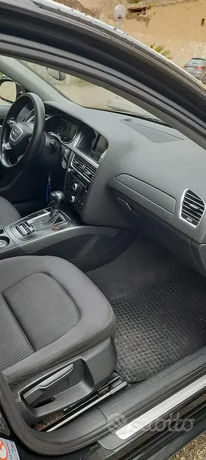 Usata Audi A4 143 CV (105 kW) 2012 Nero Station wagon
