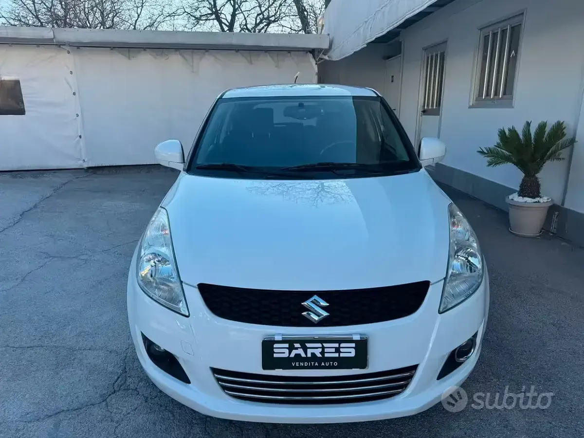 Usata Suzuki Swift Style 94 CV (69 kW) 2013 Bianco Utilitaria